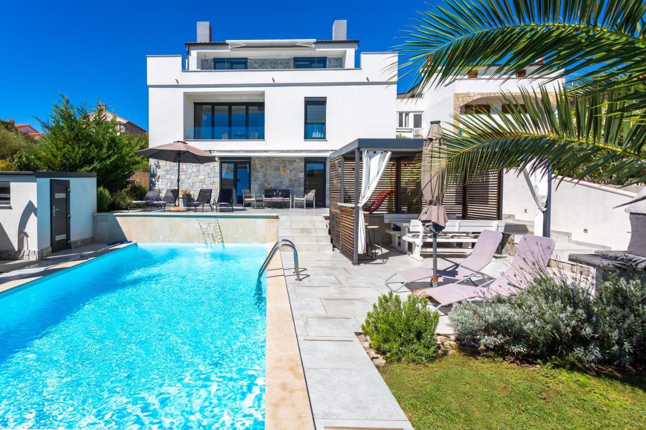 Sun & Sea Villa Kornić Buitenkant foto
