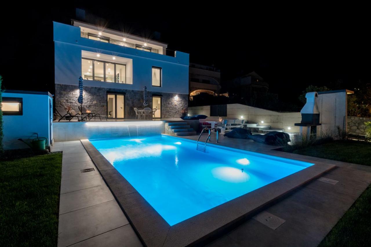 Sun & Sea Villa Kornić Buitenkant foto