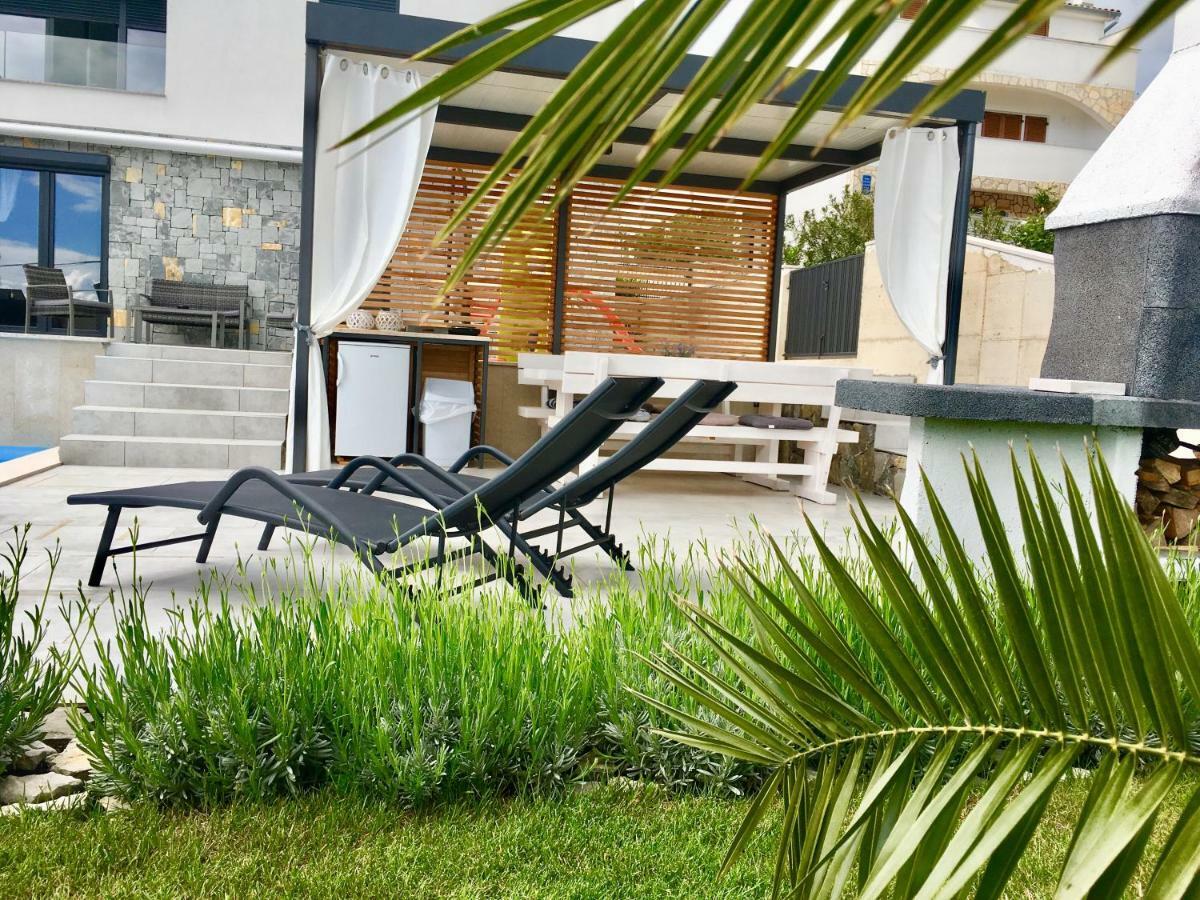 Sun & Sea Villa Kornić Buitenkant foto